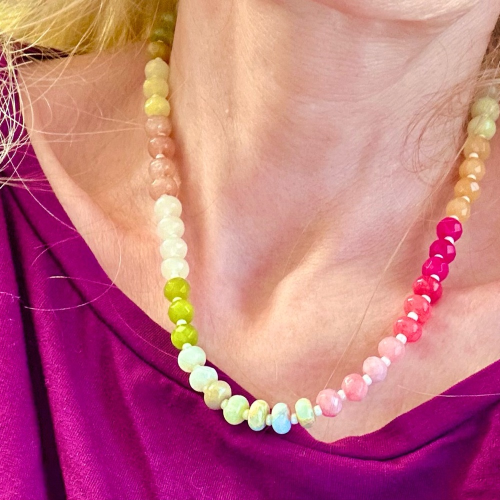 Anthropology beaded necklace, excellent condition! - Picture 2 of 4